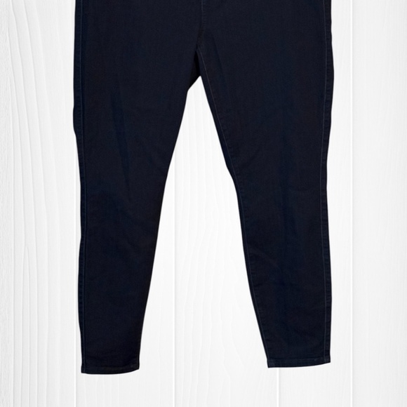 TORRID Jegging Skinny Super Stretch High-Rise Jeans - Dark Wash NWOT - Picture 6 of 13